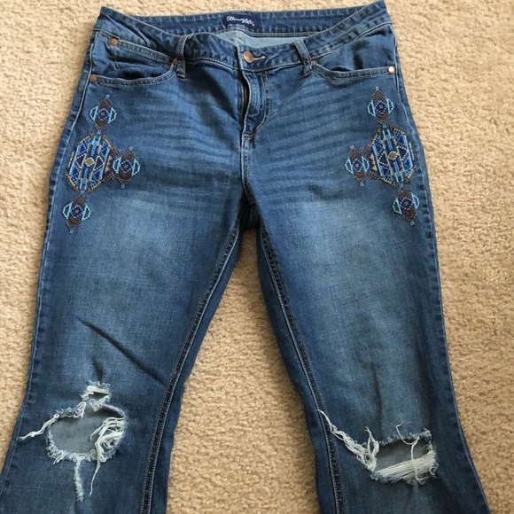 Wrangler distressed Aztec bootcut jeans - Picture 2 of 7